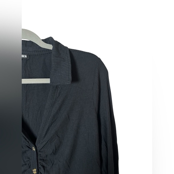 Steve Madden Ribbed Ruched Button Down Long Sleeve Top Black Size M - Picture 2 of 8